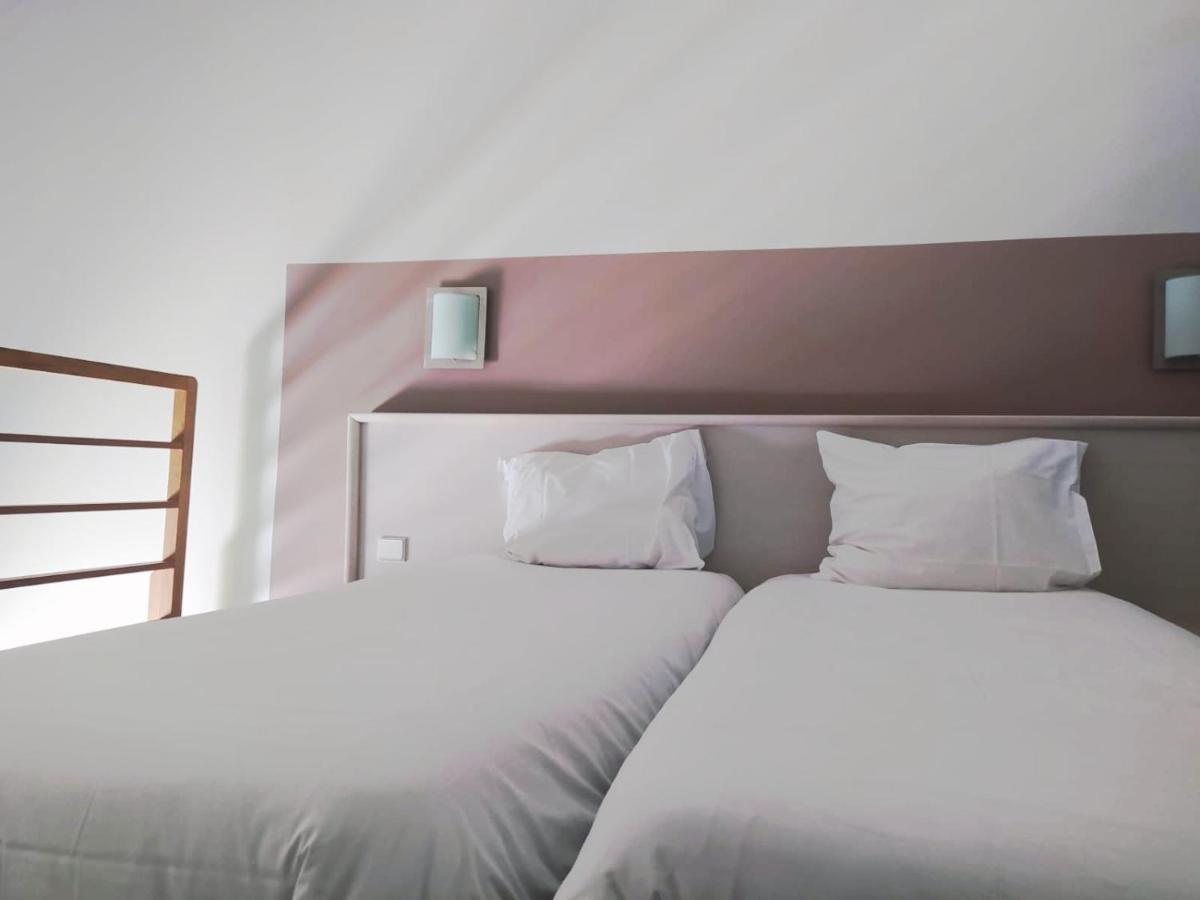 Hotel L'Ile Du Saussay Итвиль Экстерьер фото